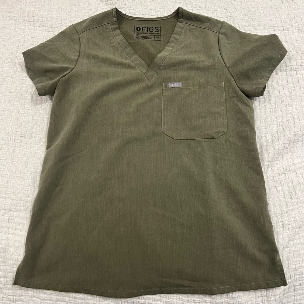 FIGS Catarina One Pocket Scrub Top Heathered Olive XS